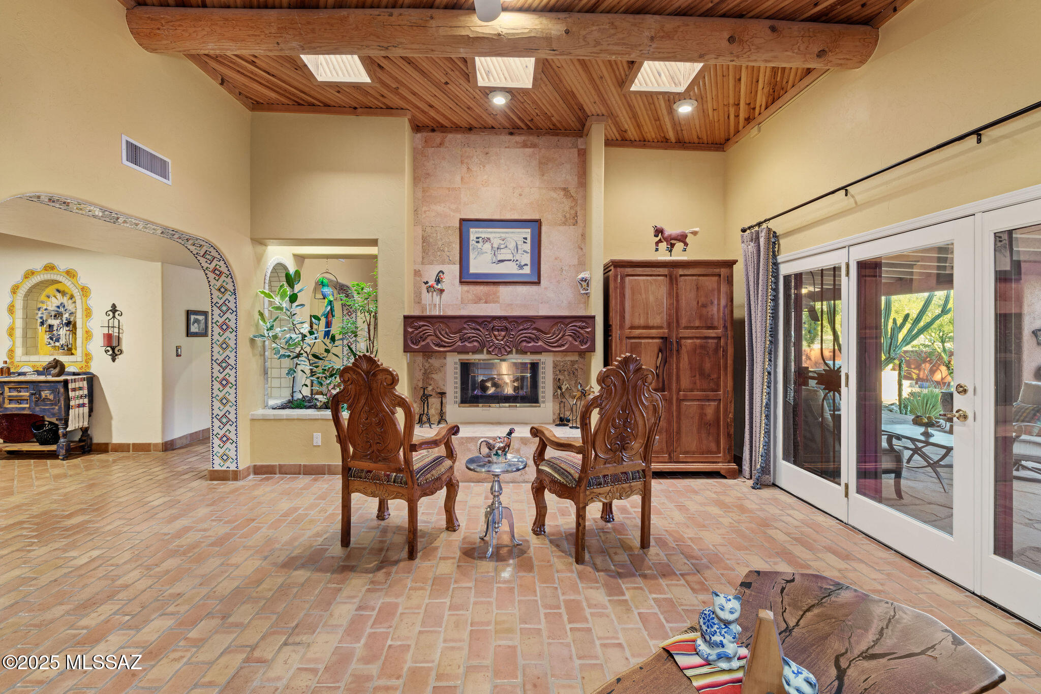 2315 N Avenida Sorgo