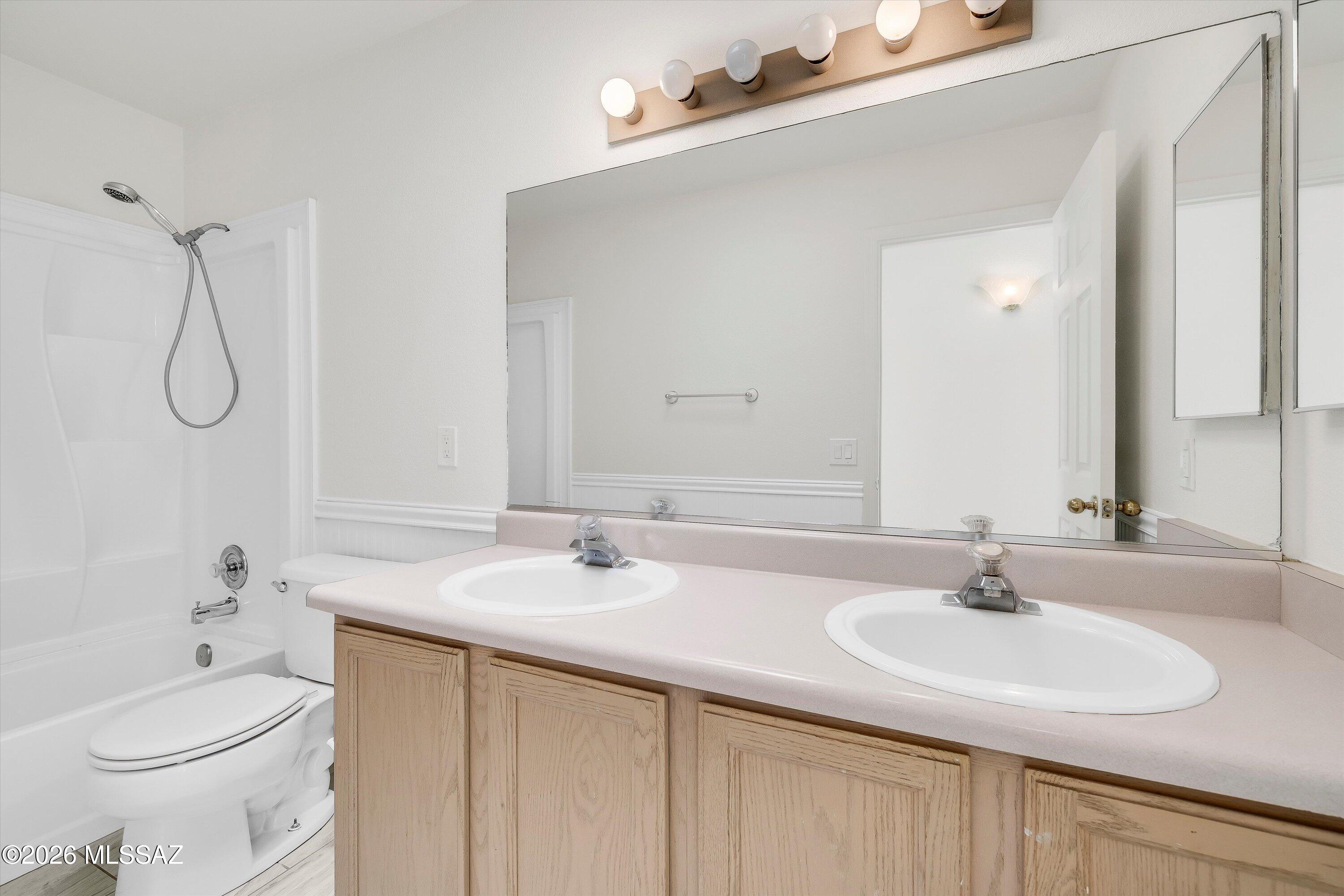 7784 S Danforth Avenue