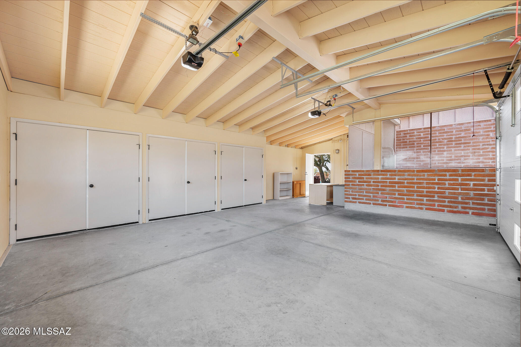 5025 E Calle Barril
