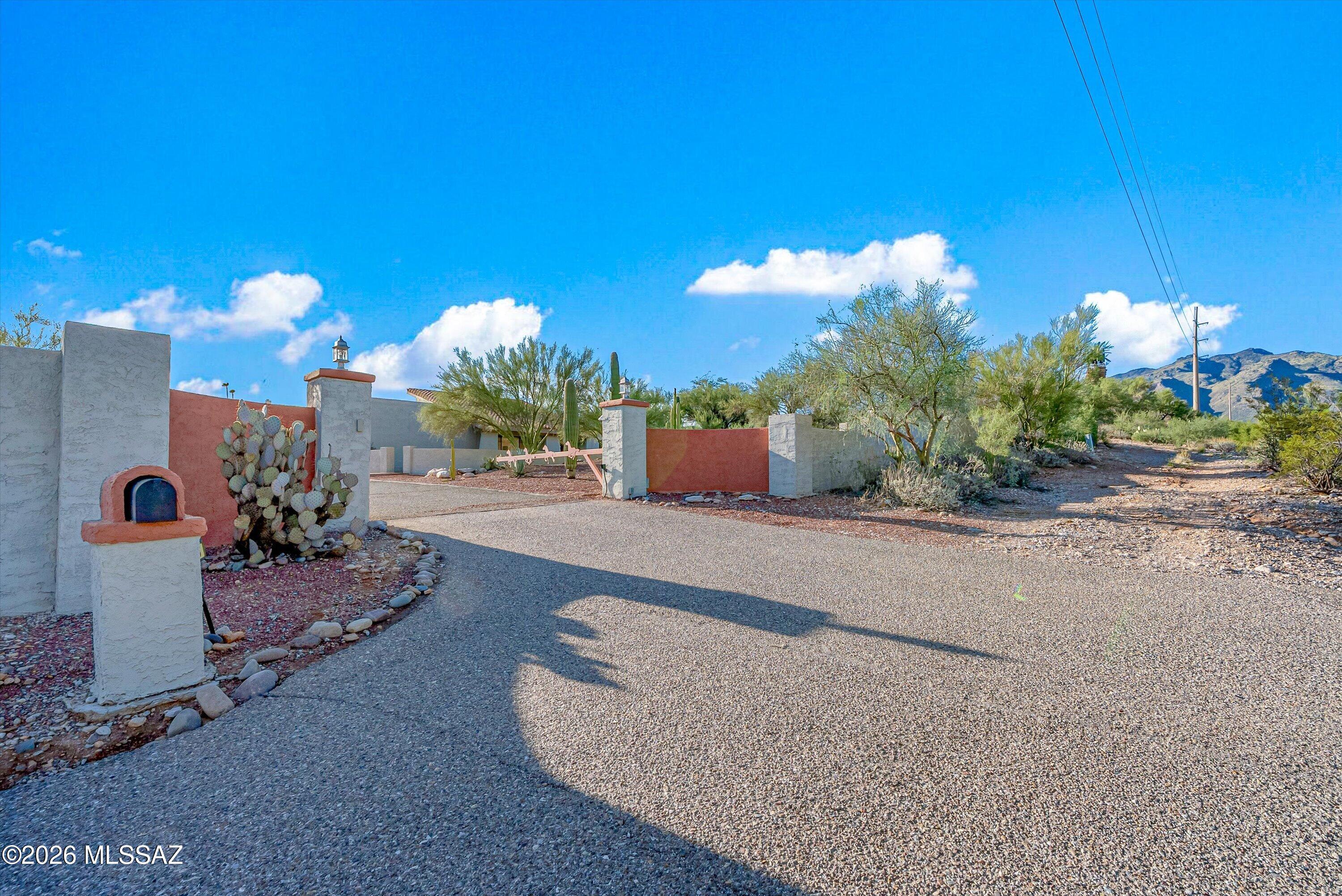 4725 N Craycroft Road
