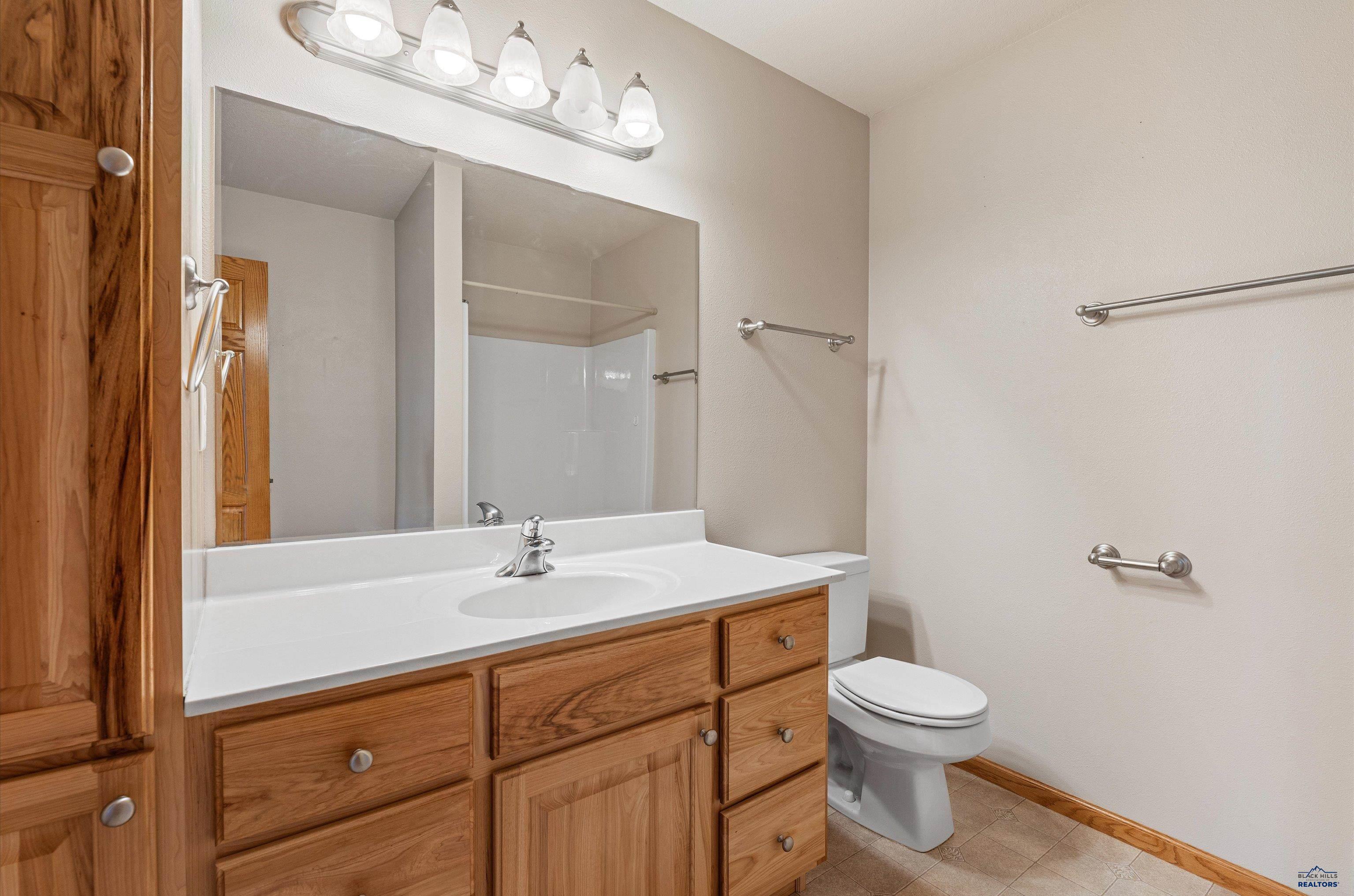 2112 WINDMILL DR