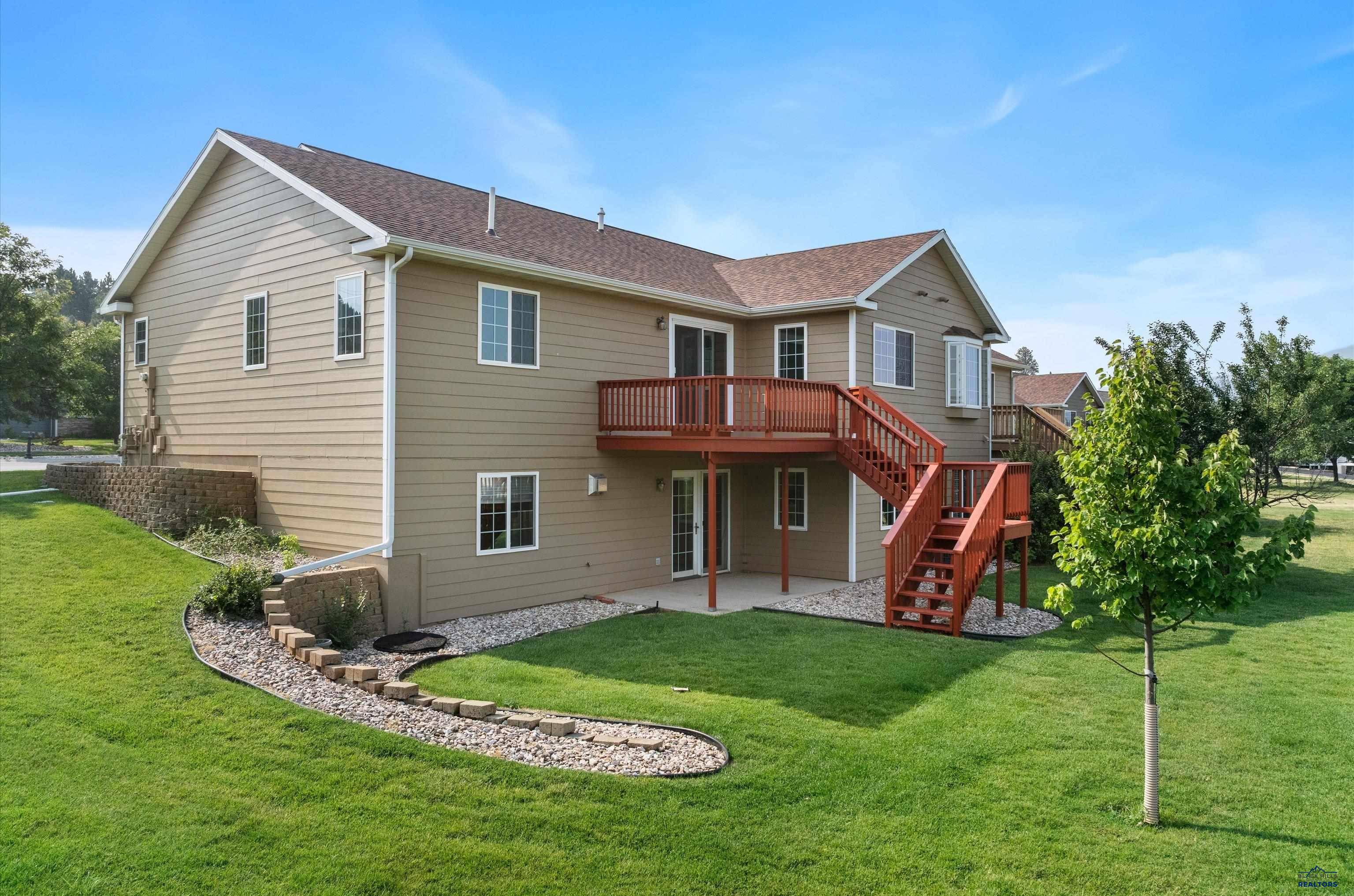 2112 WINDMILL DR