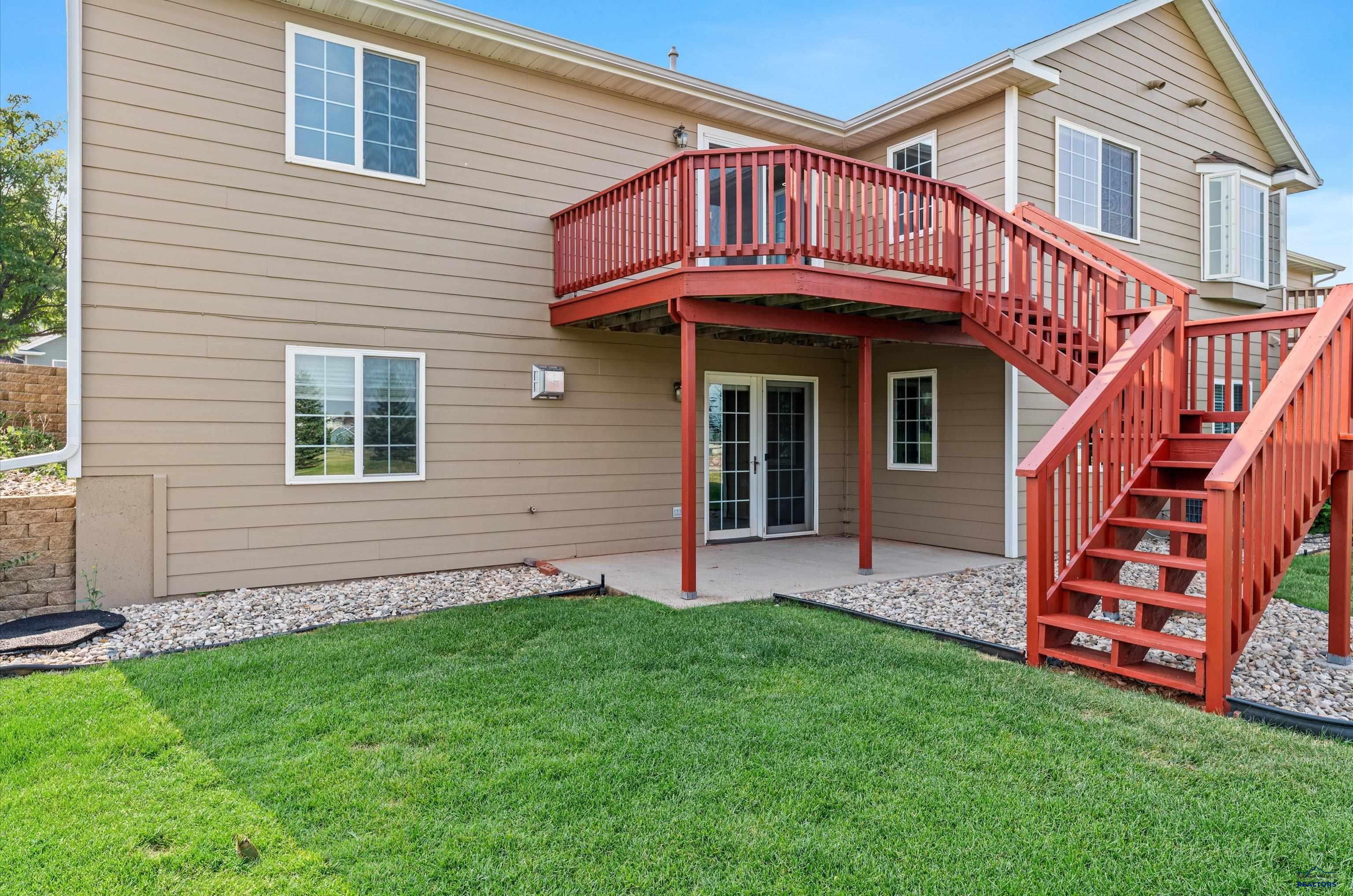 2112 WINDMILL DR