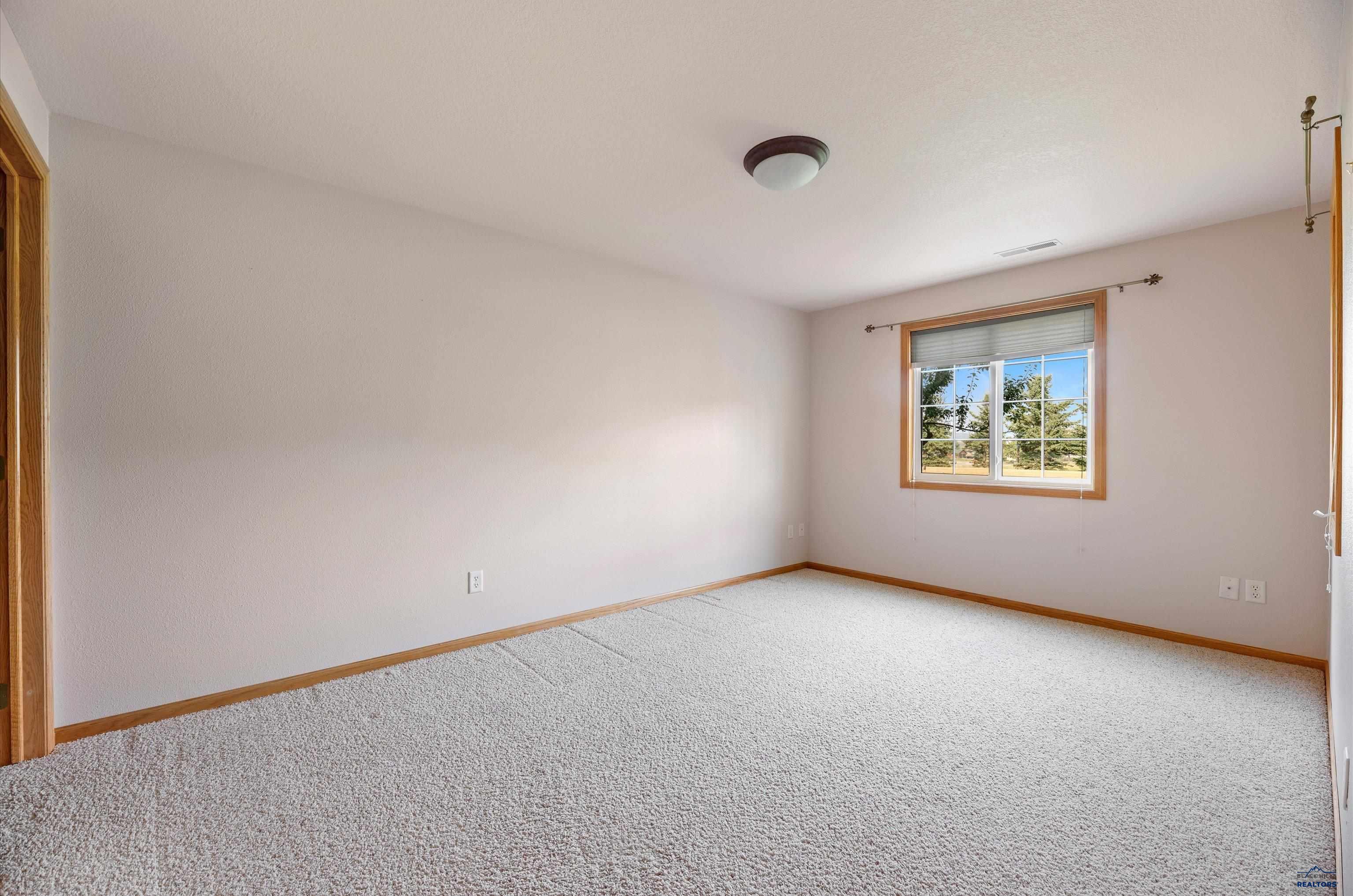 2112 WINDMILL DR