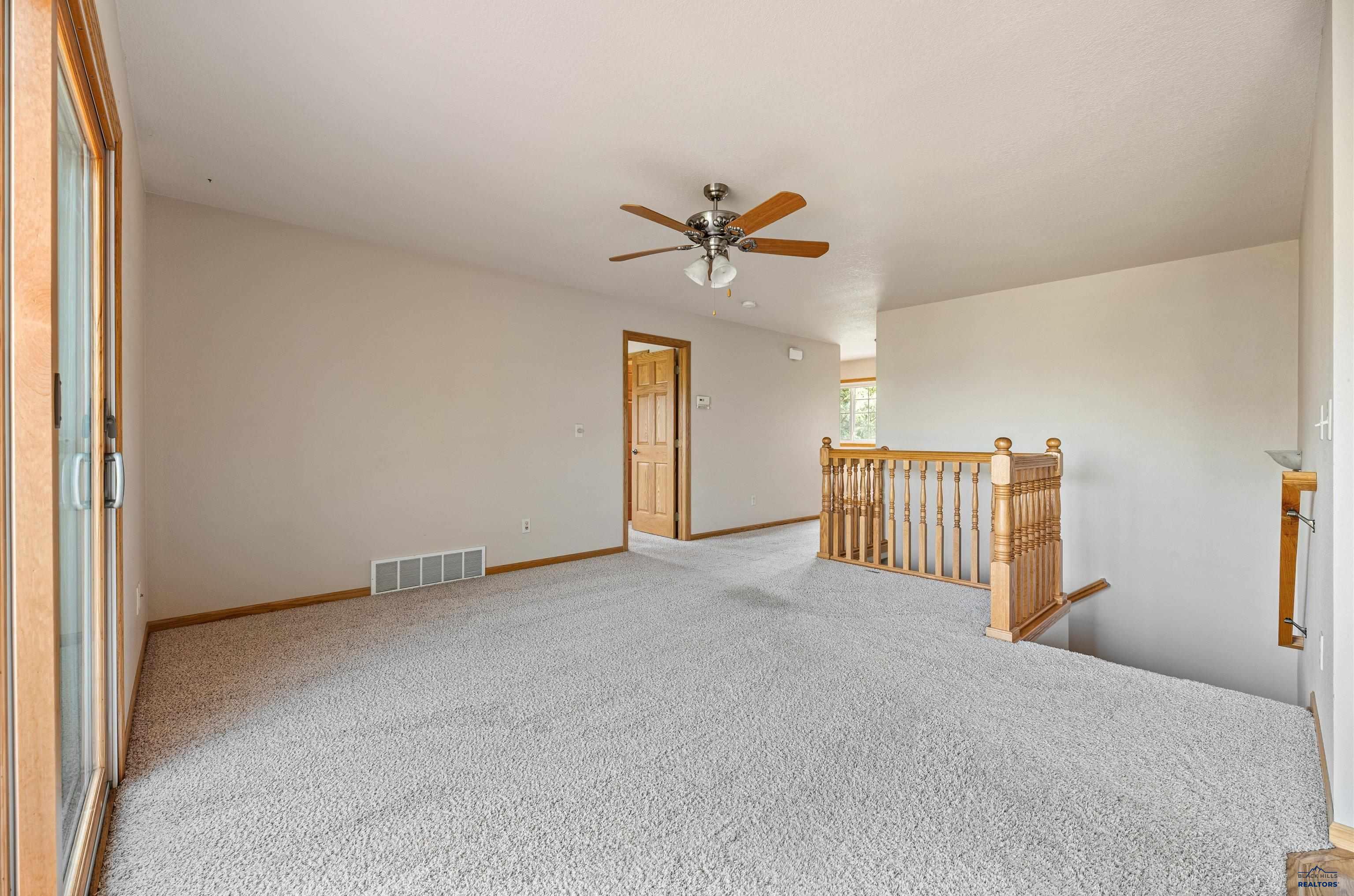 2112 WINDMILL DR