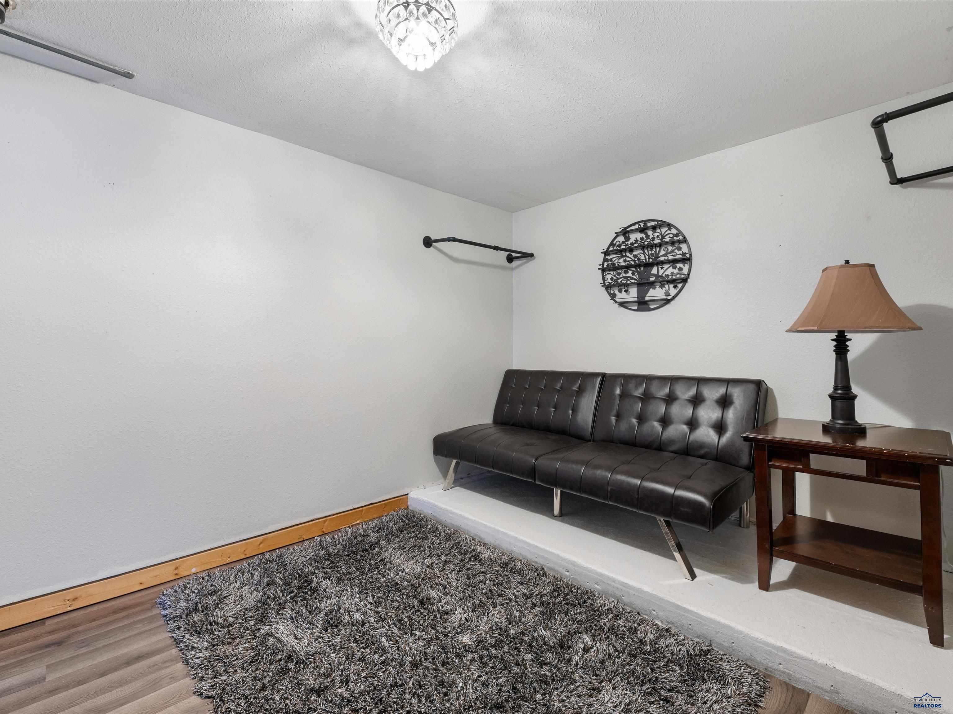 412 SPARK ST
