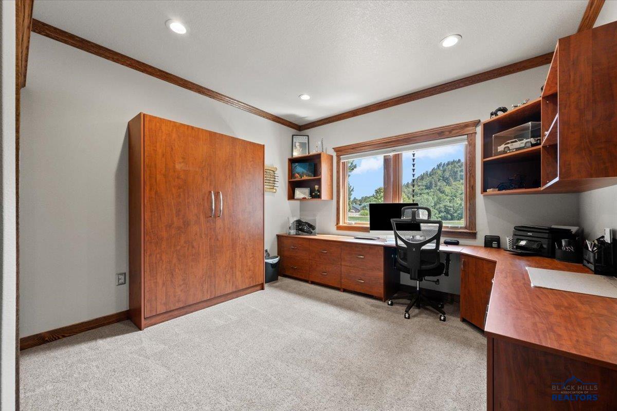 2430 WOODLAND LOOP