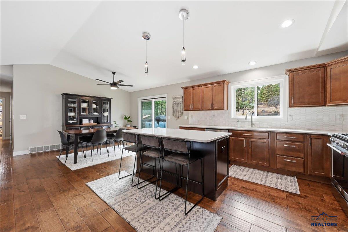 4029 WONDERLAND CT