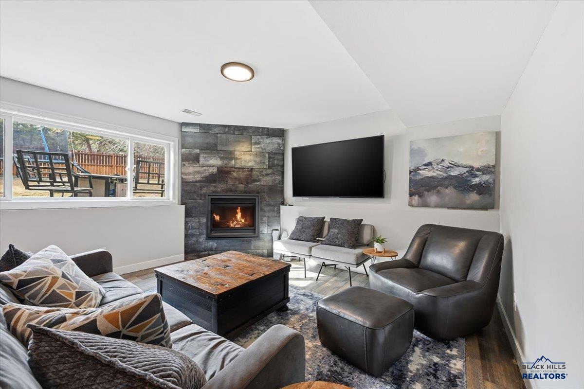 4029 WONDERLAND CT
