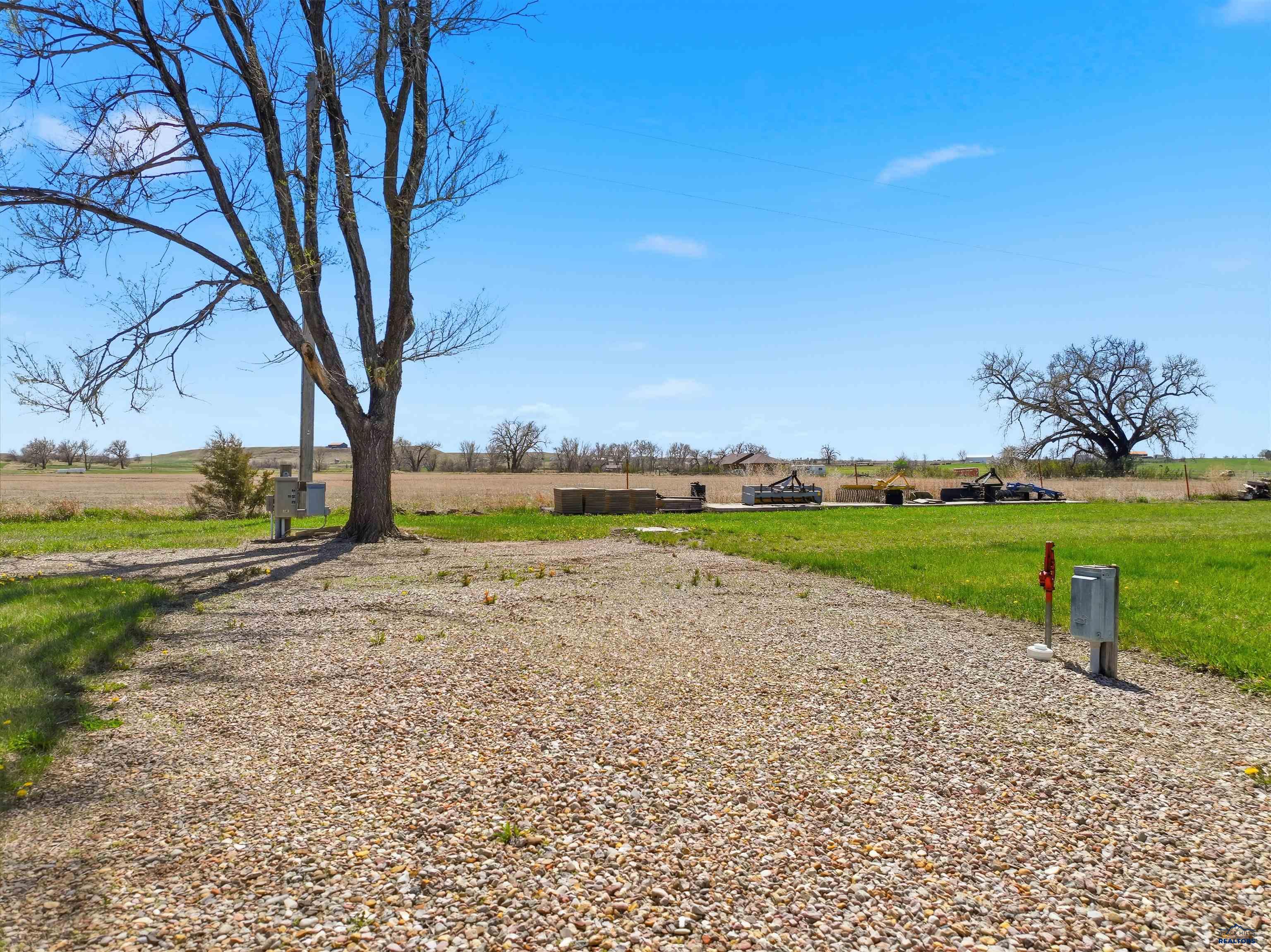 11359 HWY 212