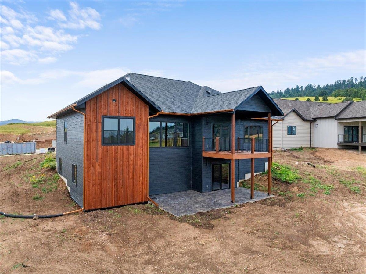 7714 Brooks Loop