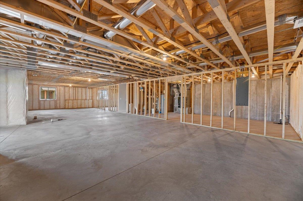 7714 Brooks Loop
