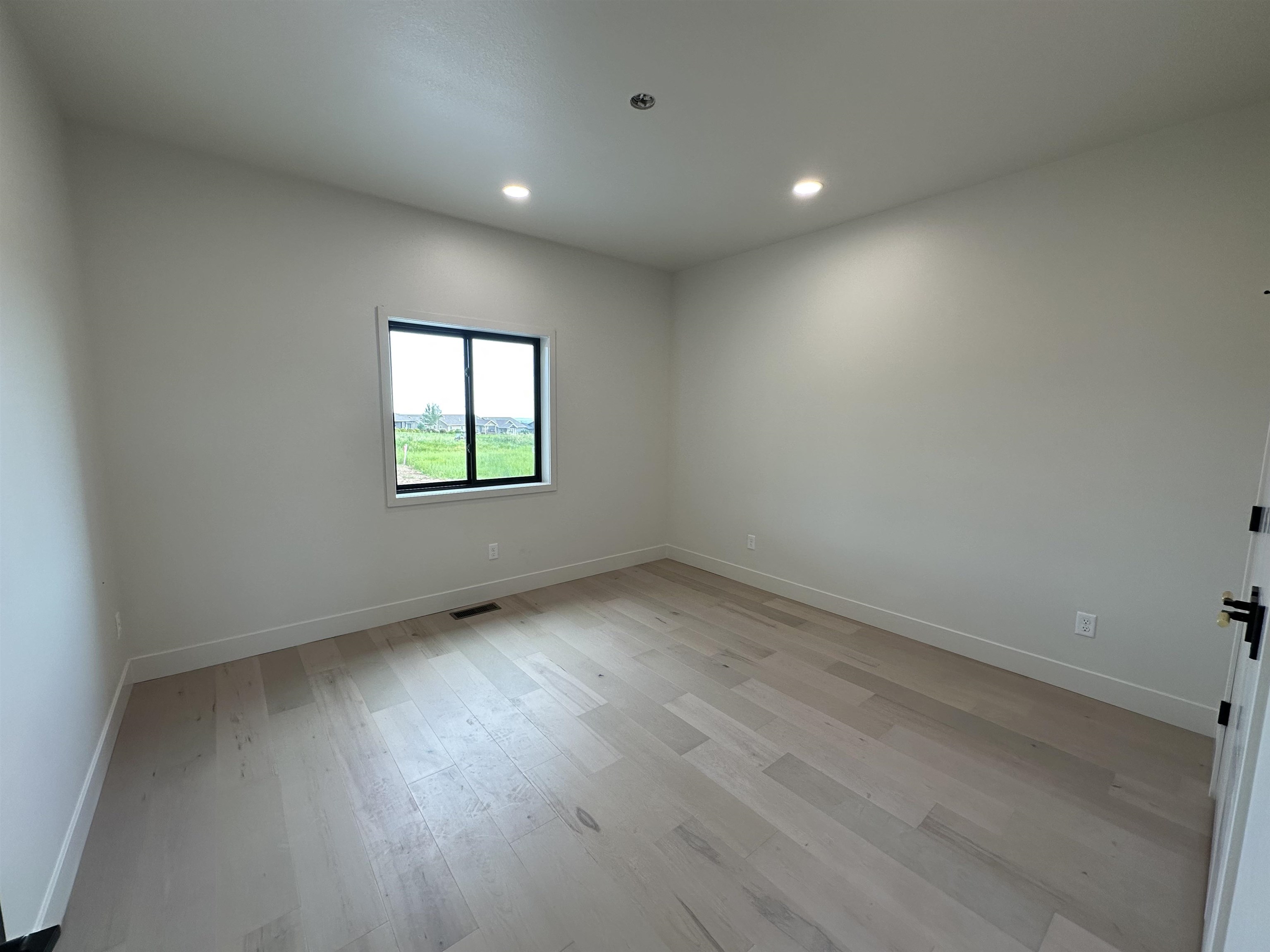 7730 Brooks Loop