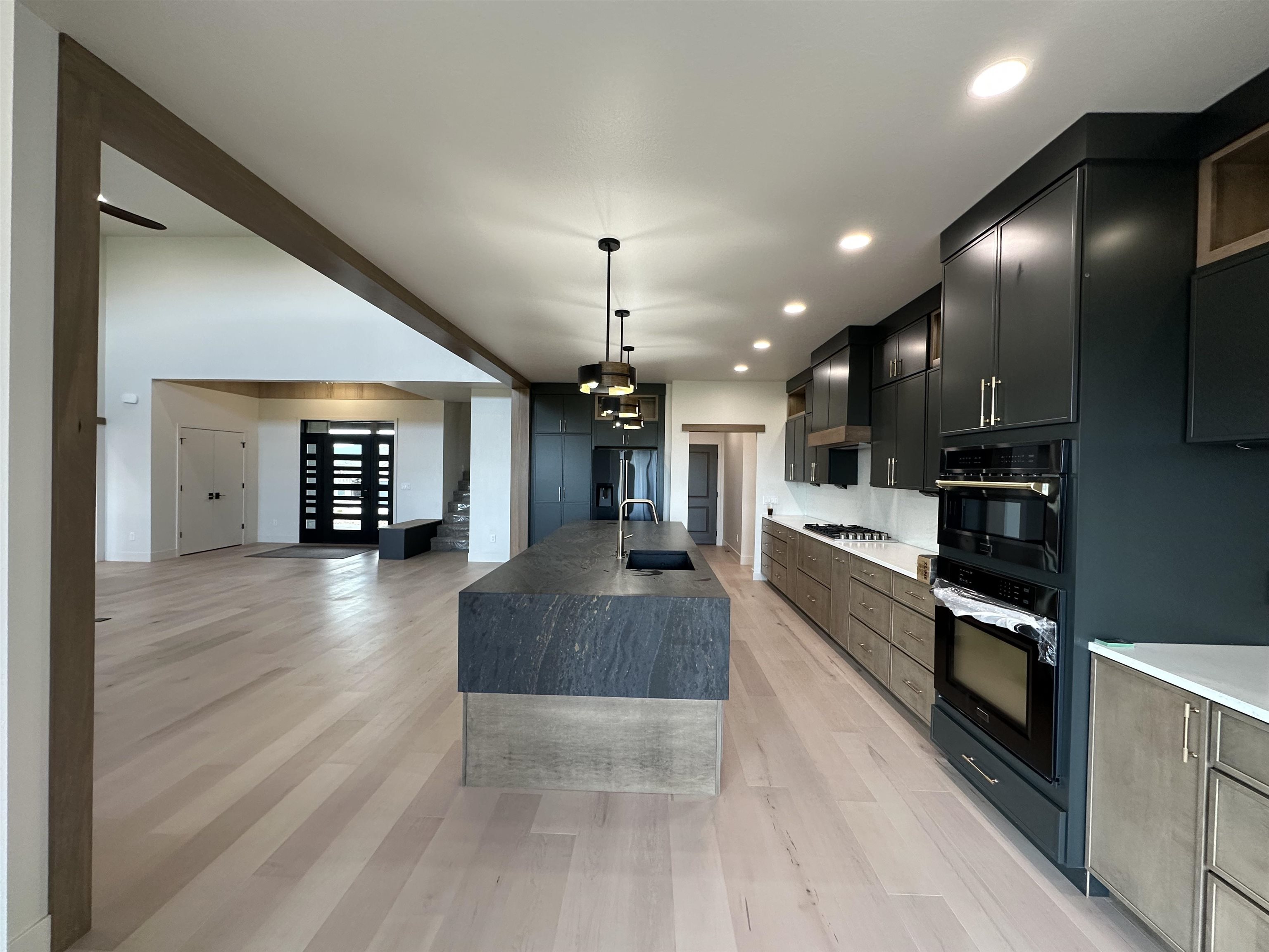 7730 Brooks Loop