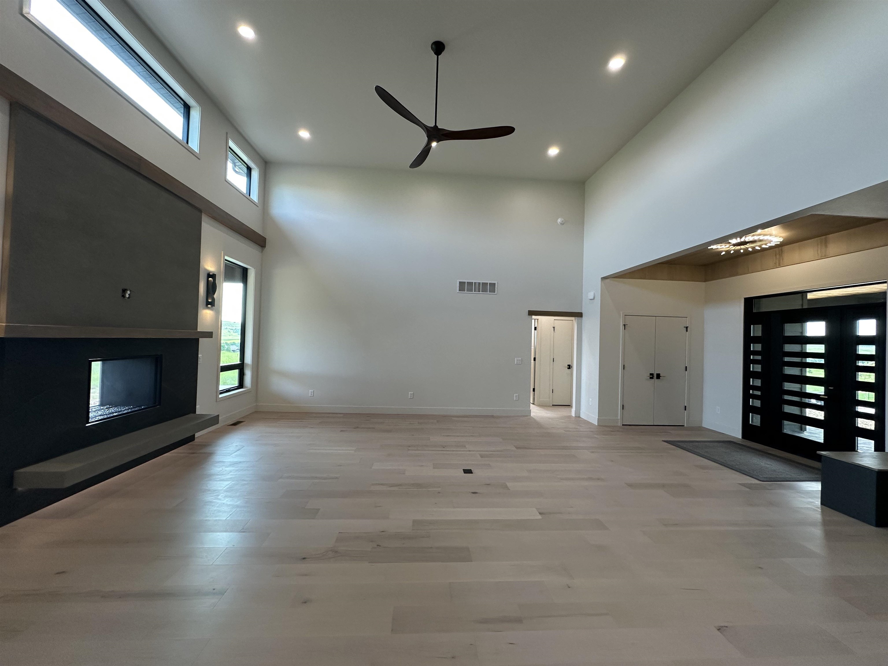 7730 Brooks Loop
