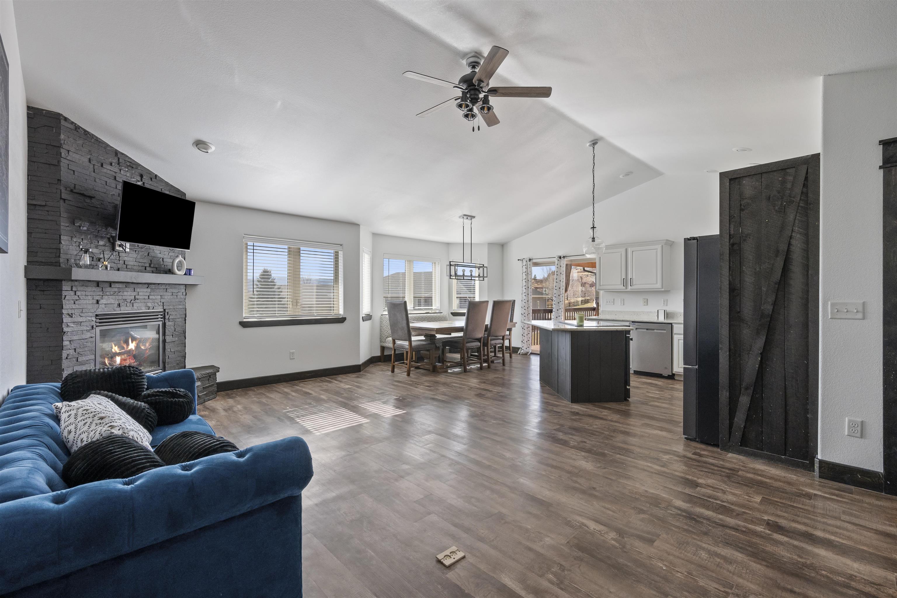 2312 Blue Bell Loop