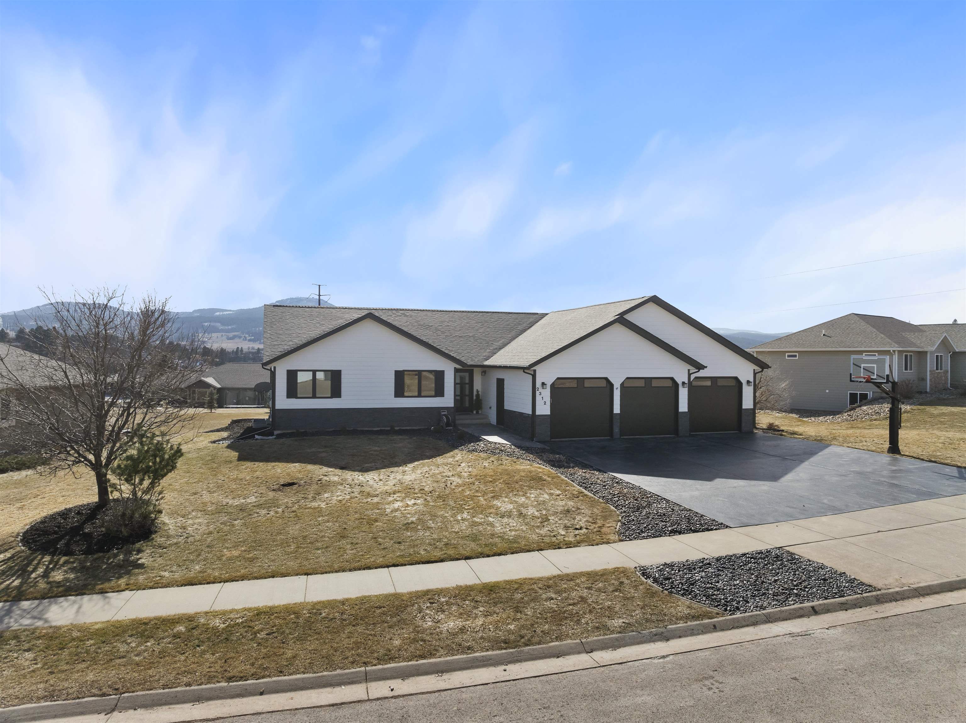 2312 Blue Bell Loop