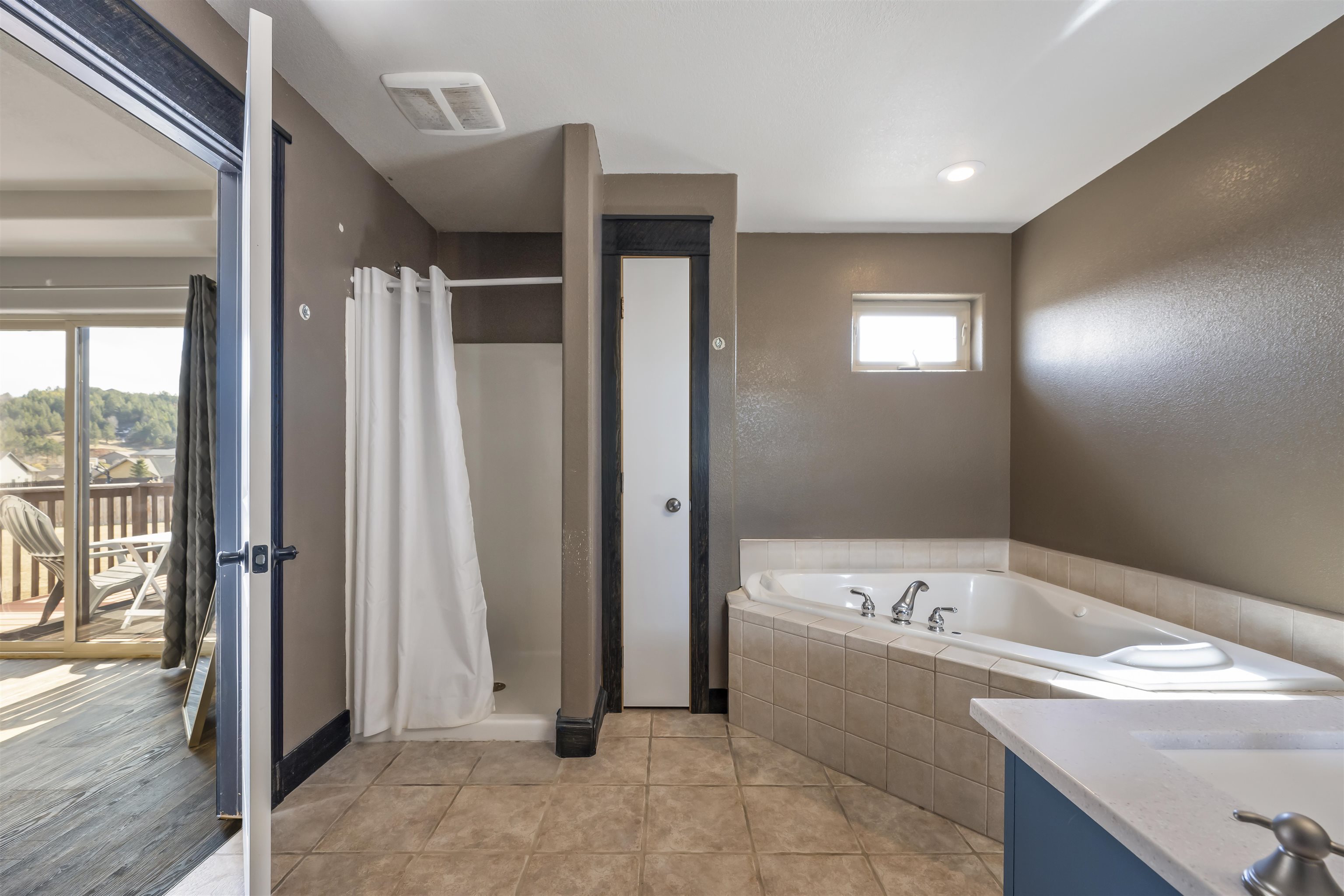 2312 Blue Bell Loop