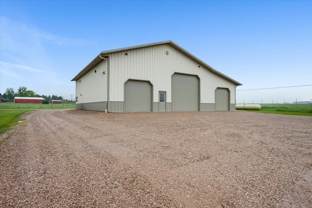 821 N Rainbow Road