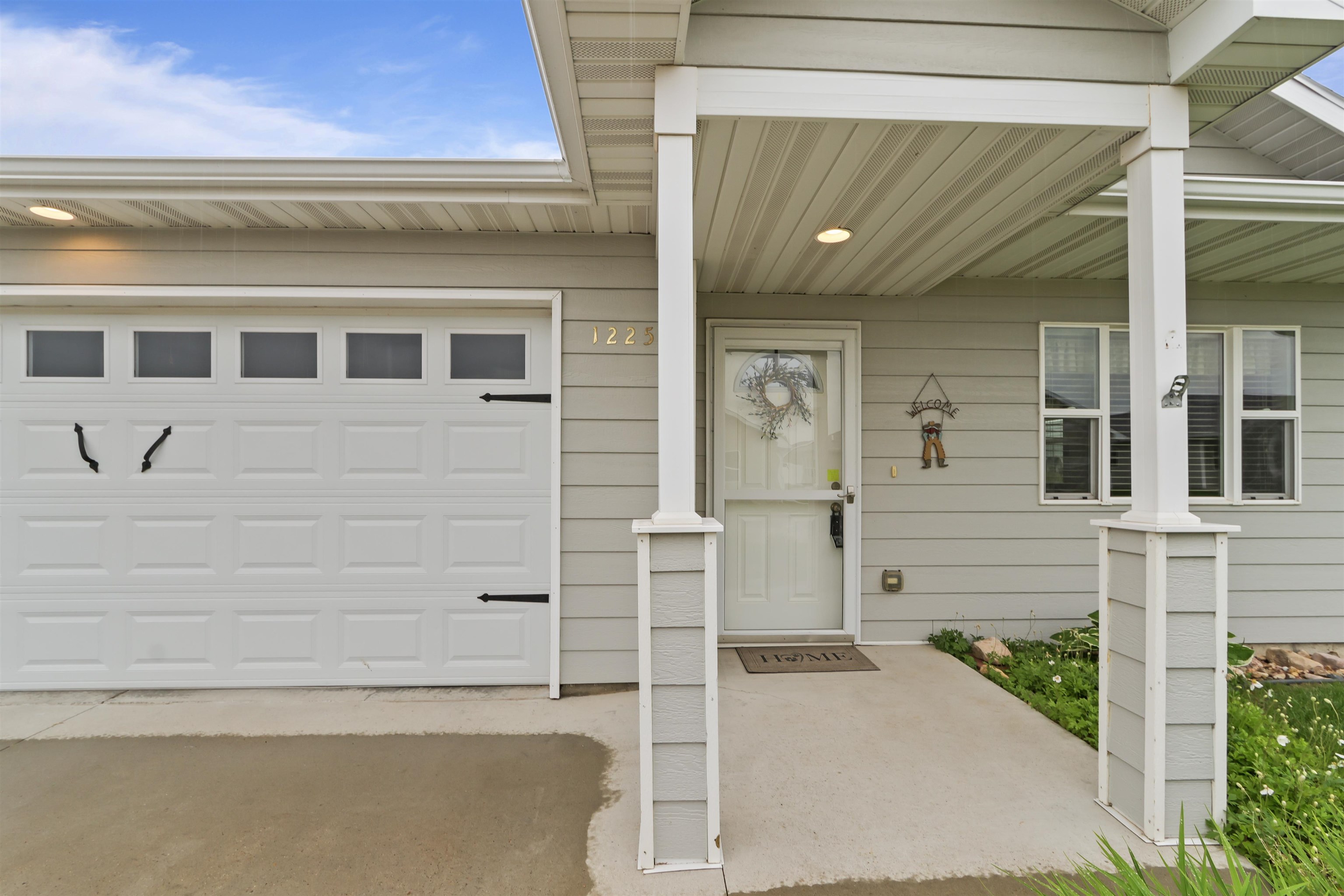 1225 Silverbrook Lane