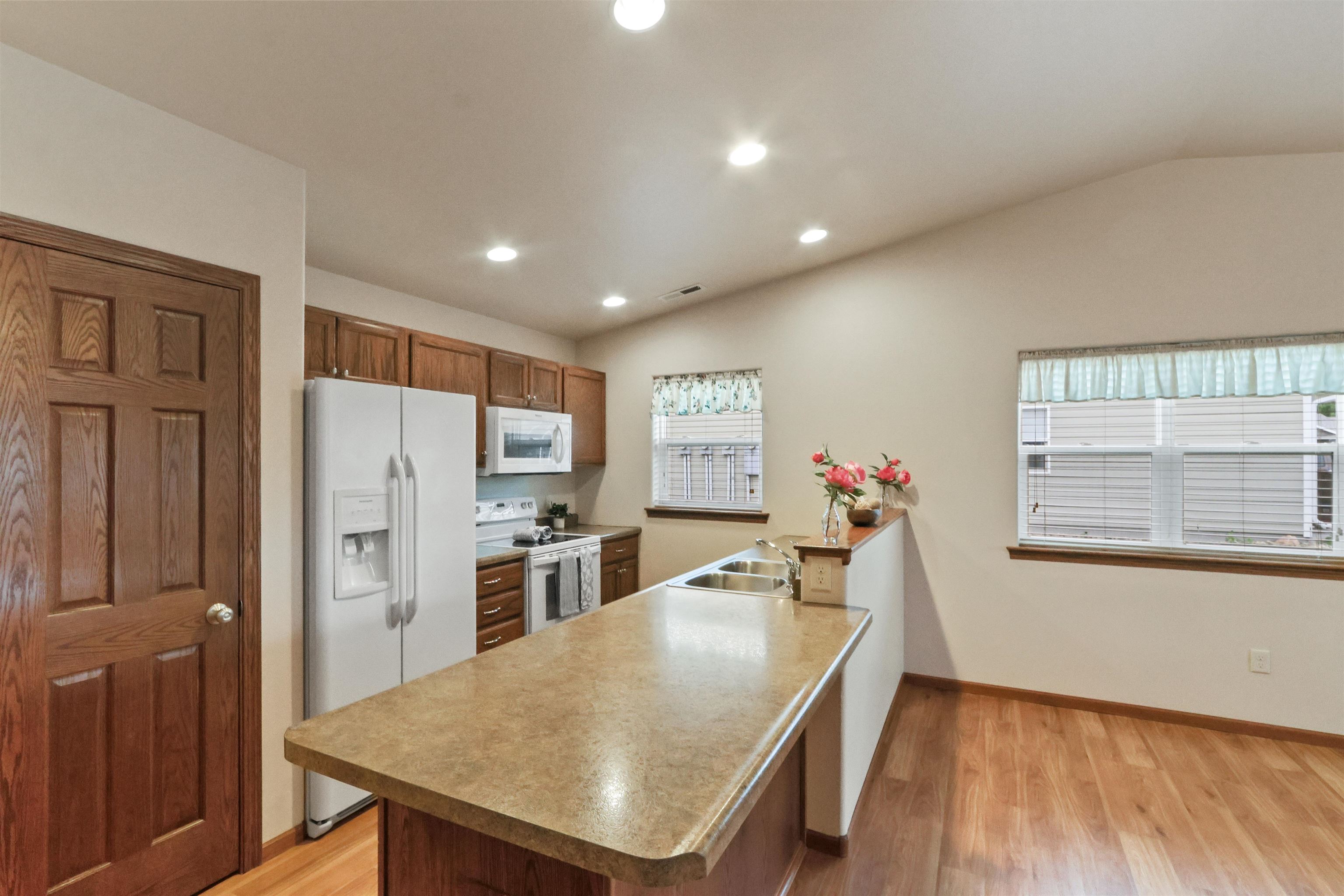 1225 Silverbrook Lane