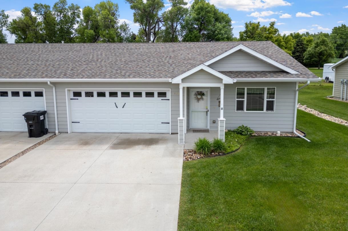 1225 Silverbrook Lane