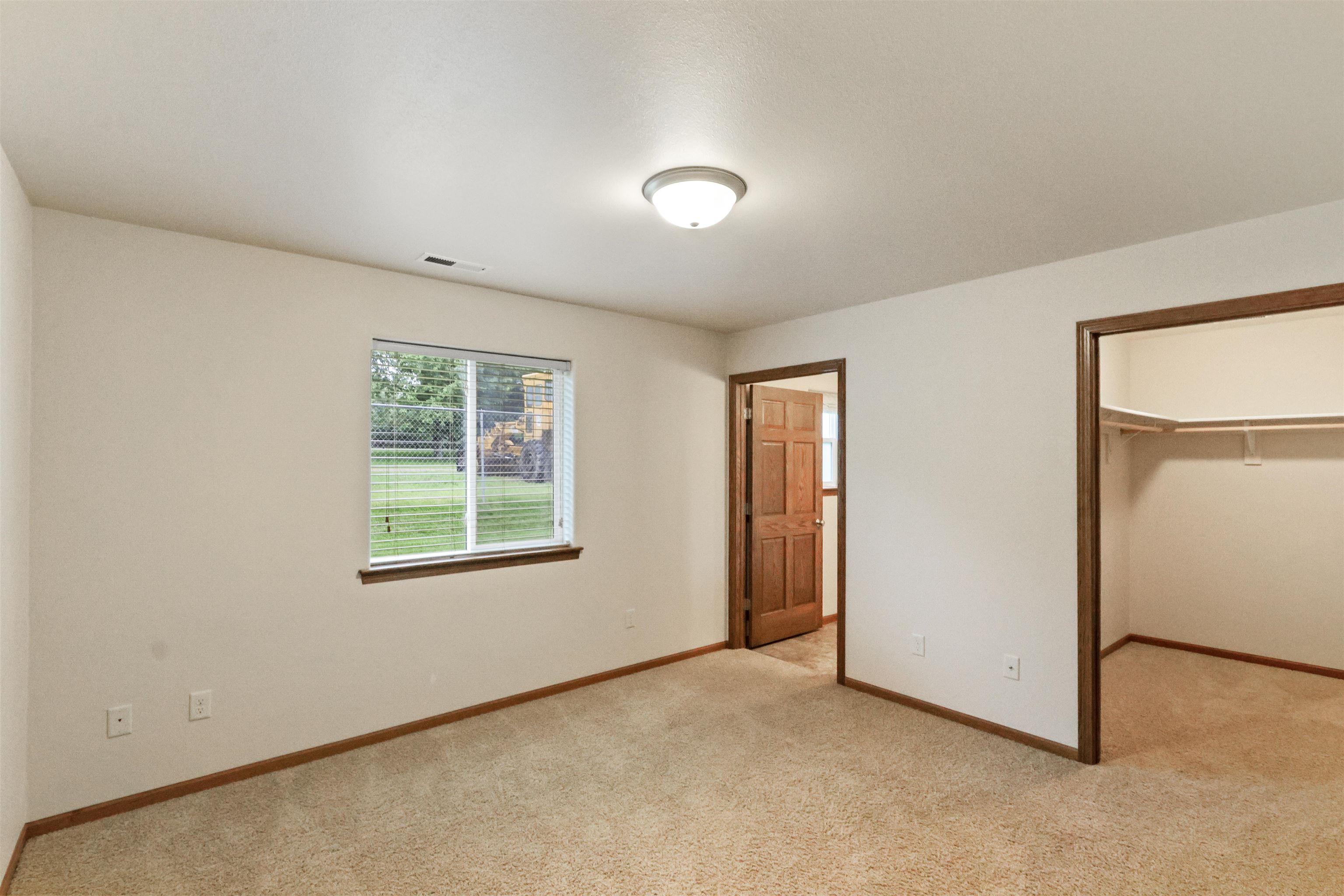 1225 Silverbrook Lane