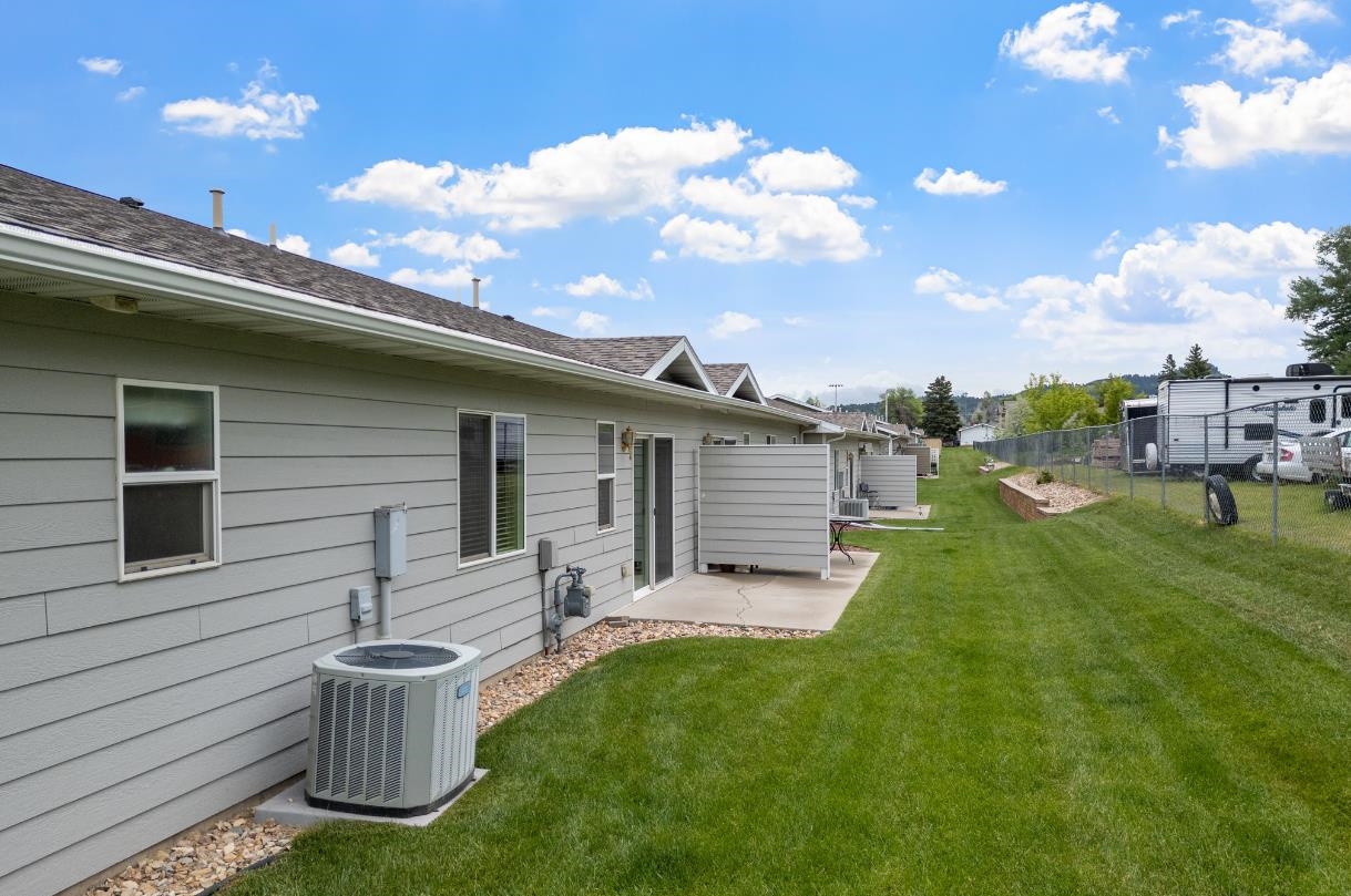 1225 Silverbrook Lane