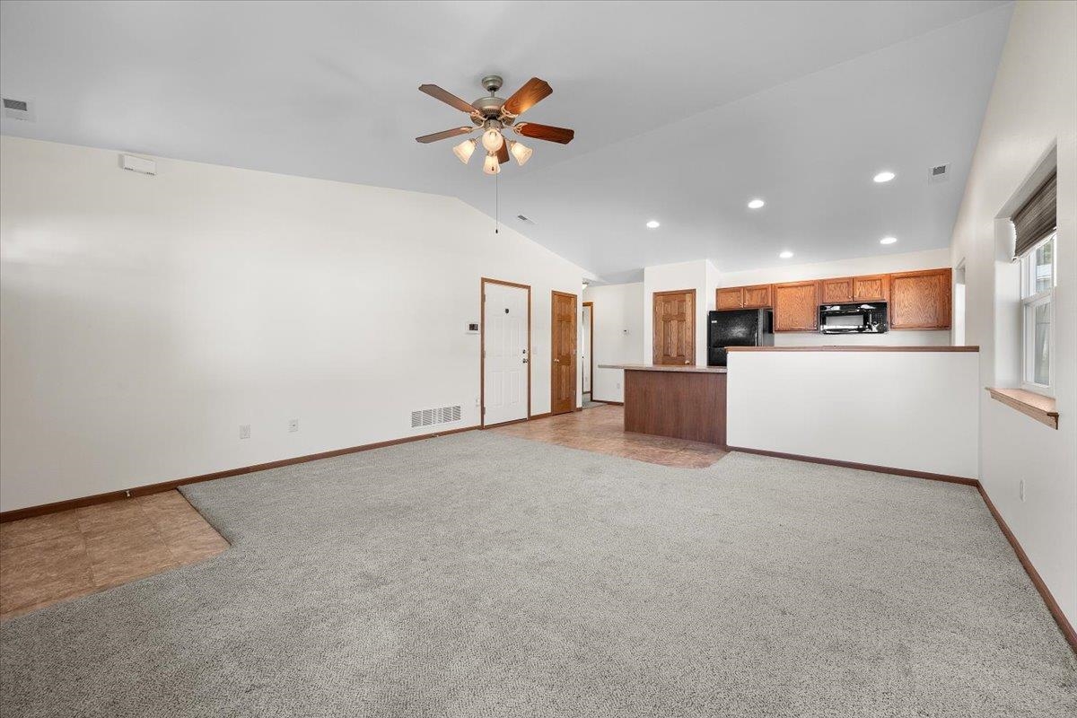 1233 Silverbrook Lane