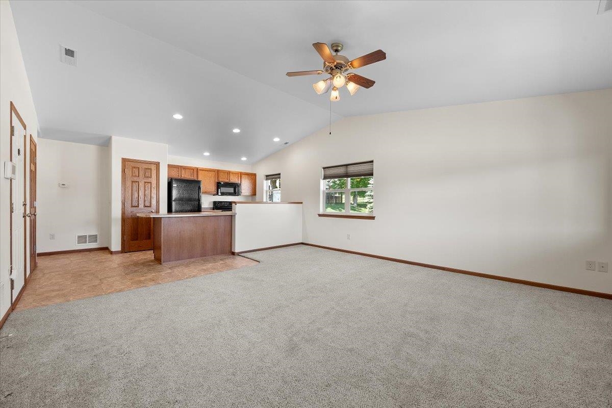 1233 Silverbrook Lane