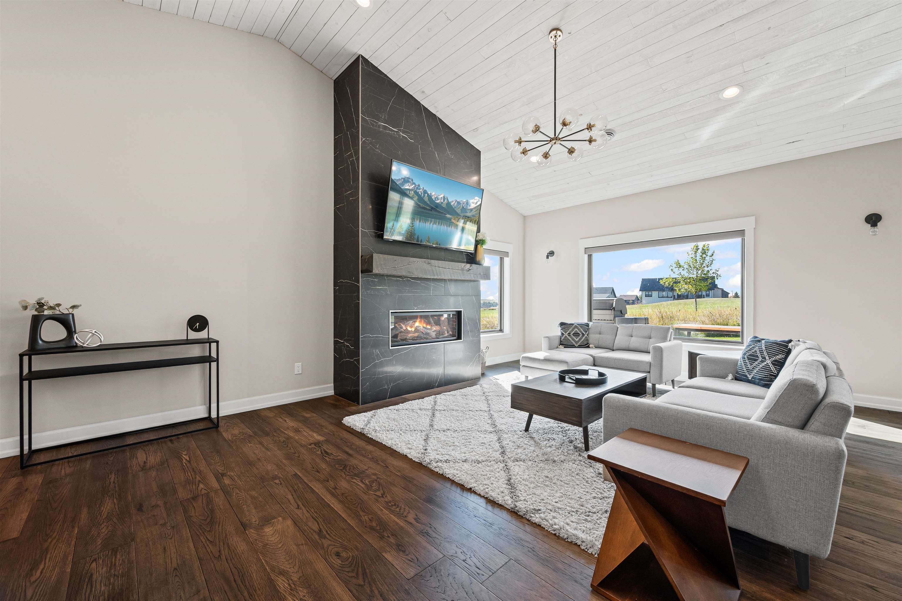 7935 Brooks Loop