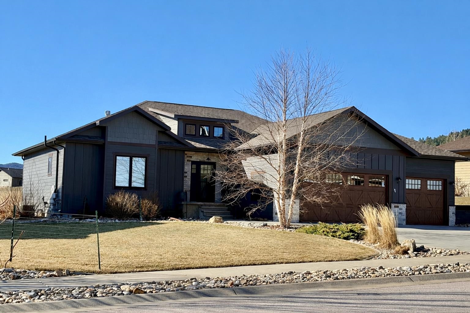 8037 Brooks Loop
