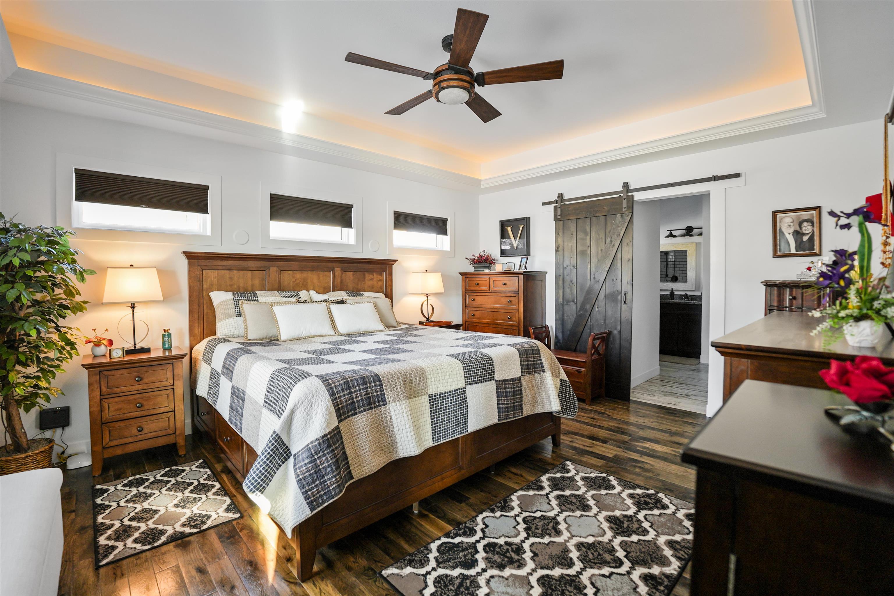 8037 Brooks Loop