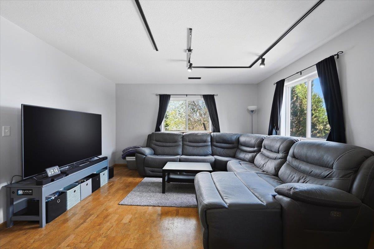 2206 Buena Vista Drive