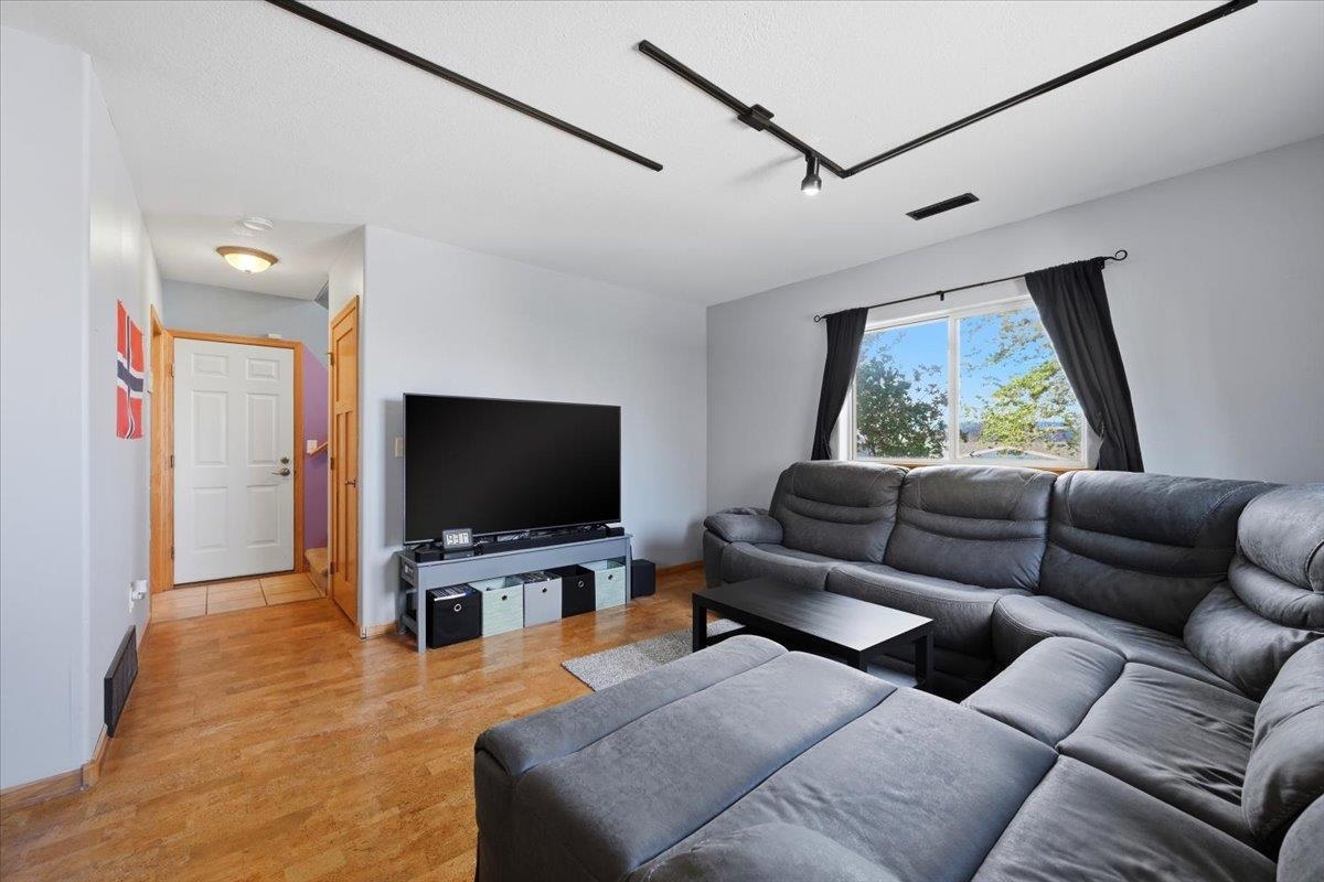 2206 Buena Vista Drive