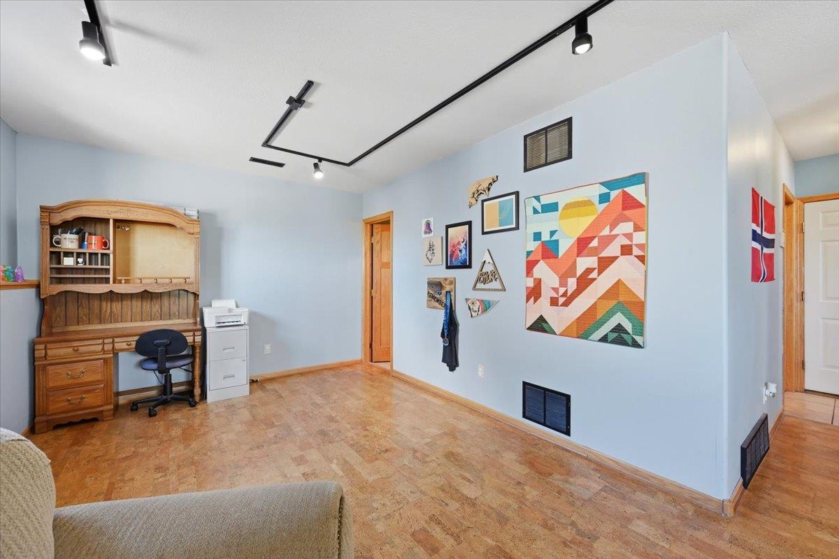 2206 Buena Vista Drive