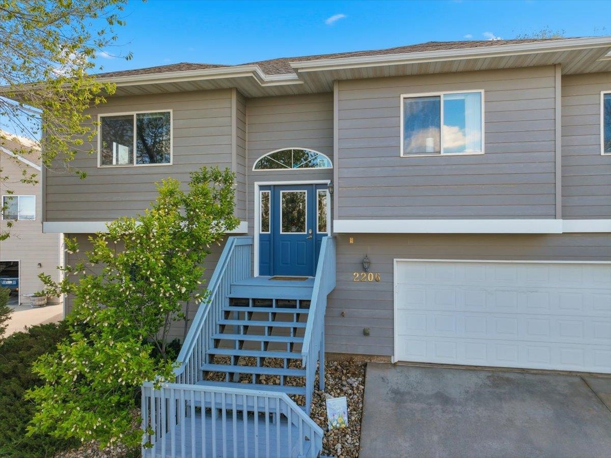 2206 Buena Vista Drive