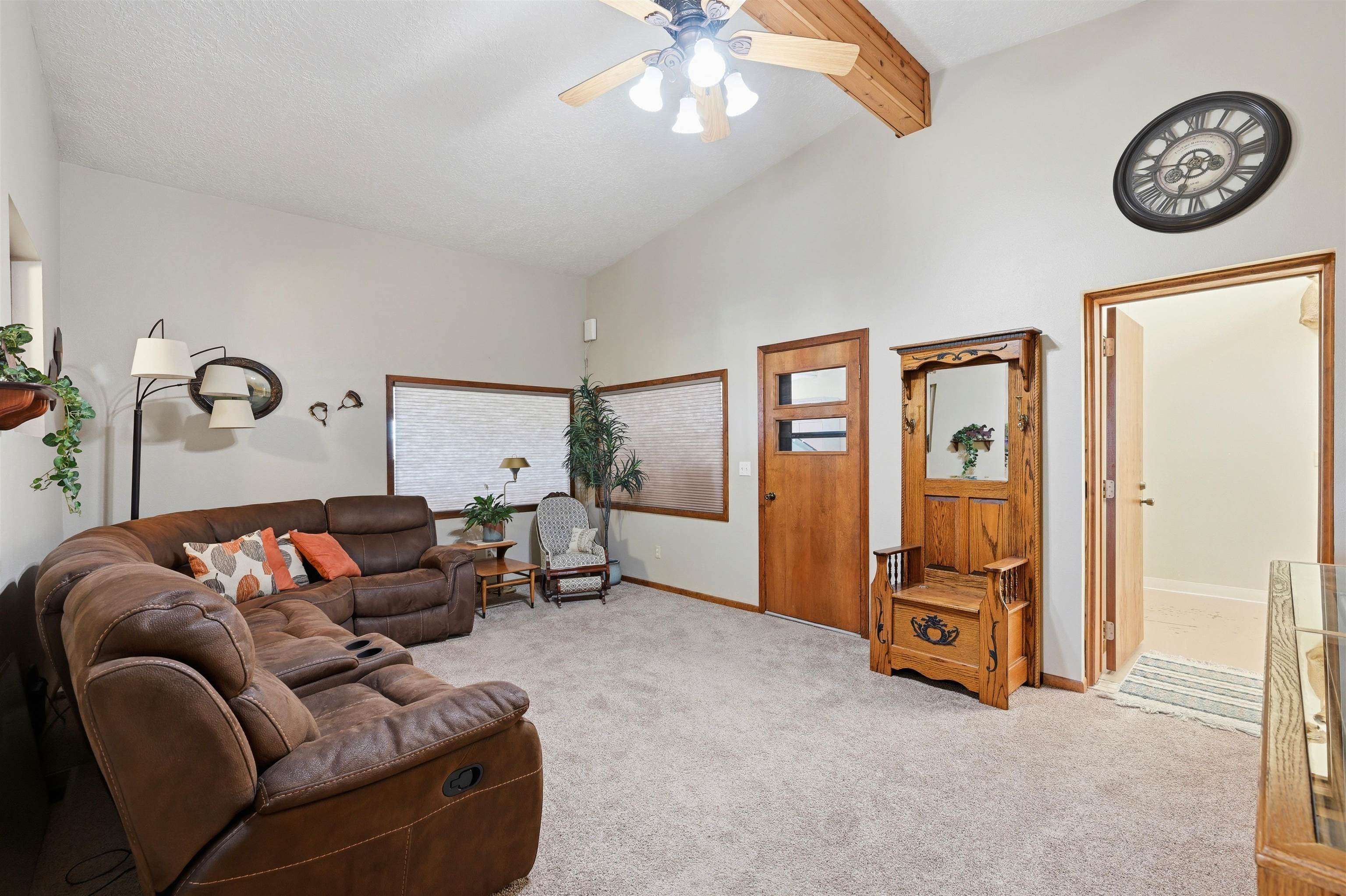 11359 US Hwy 212