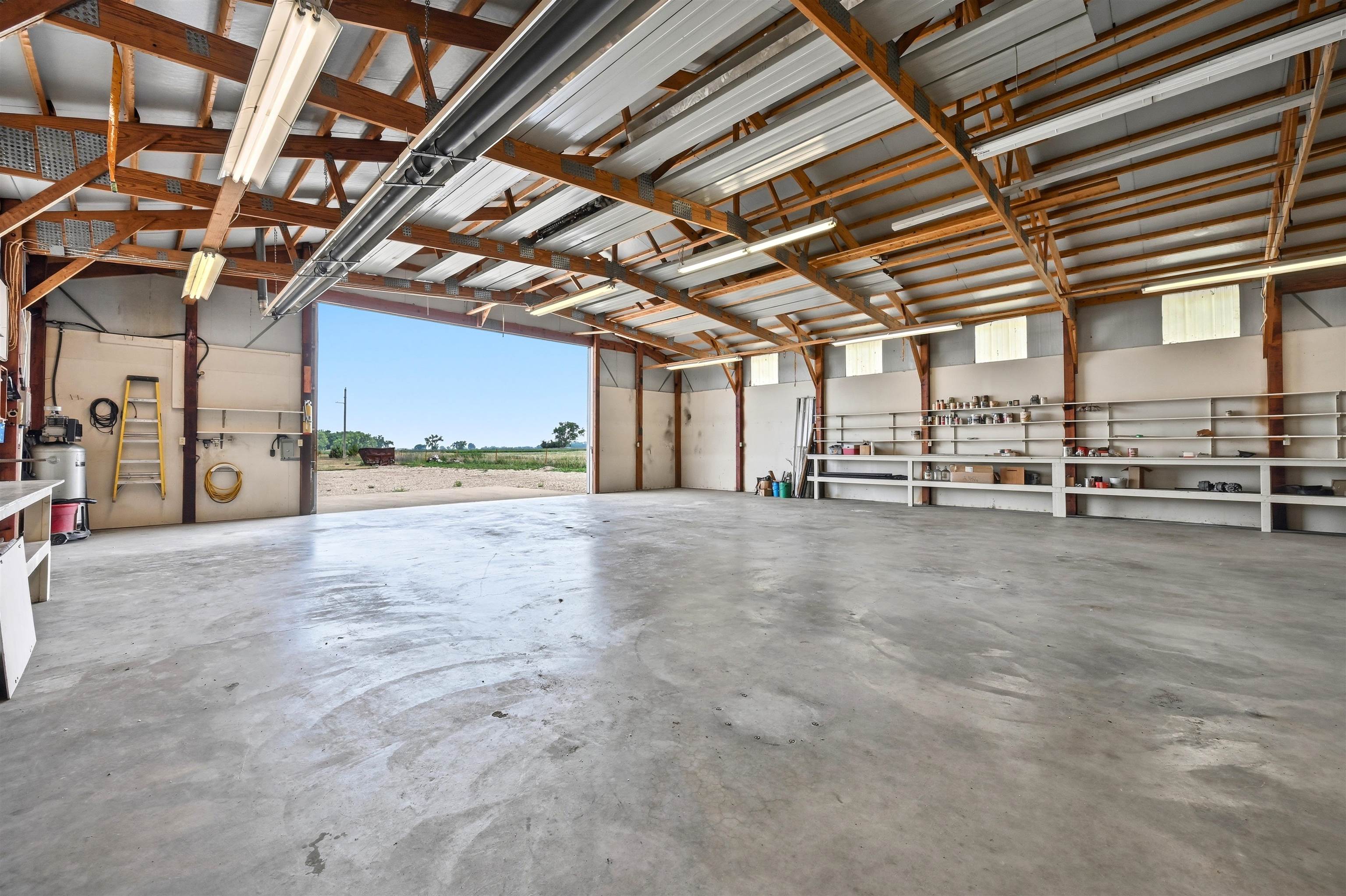 11359 US Hwy 212