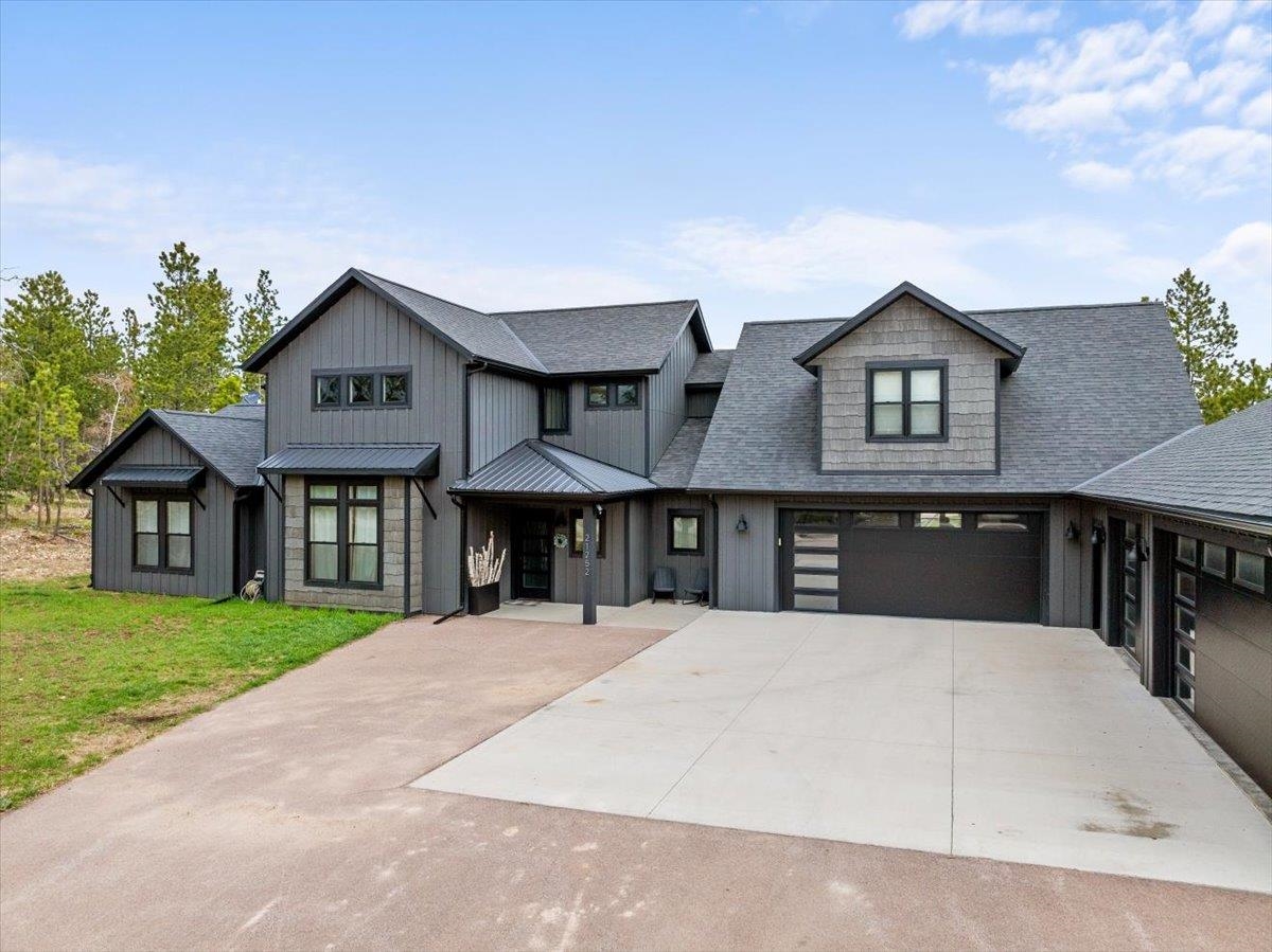 21252 Crest View Ct.