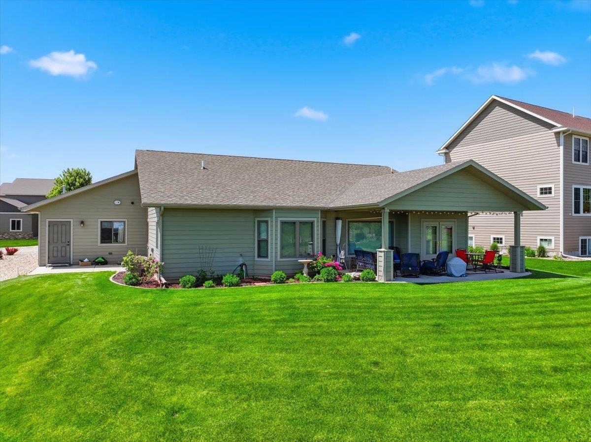 8040 Brooks Loop