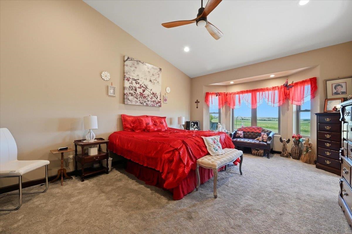 8040 Brooks Loop