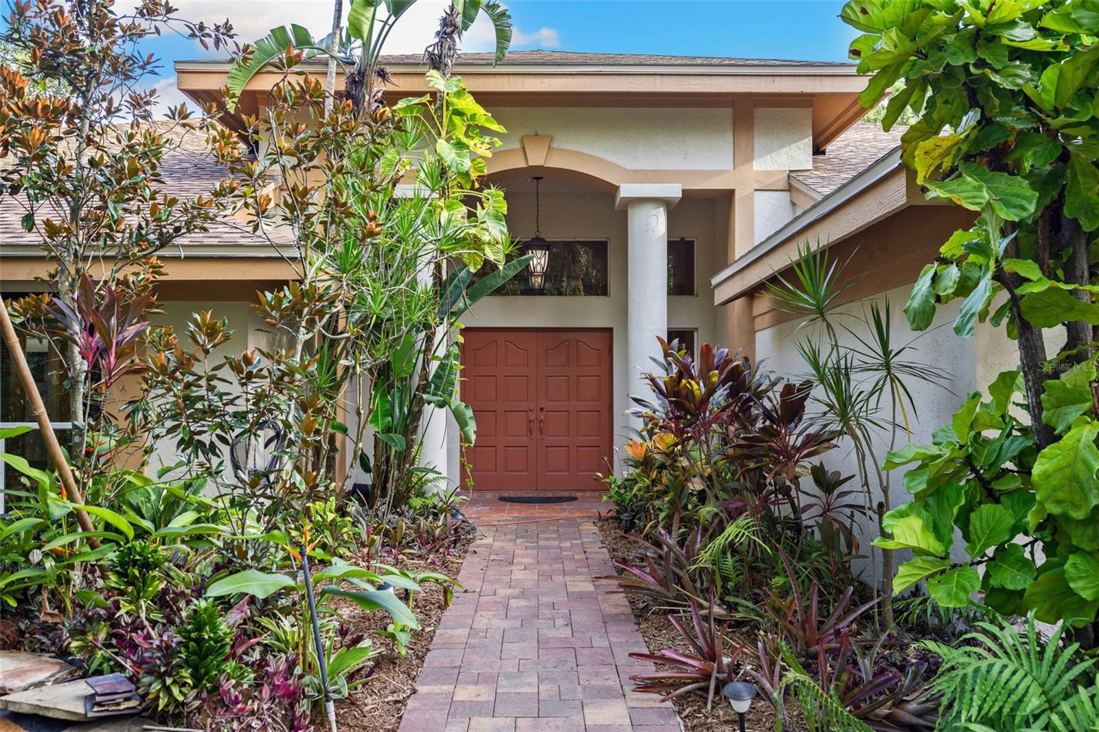 1343 RANCHERO DR