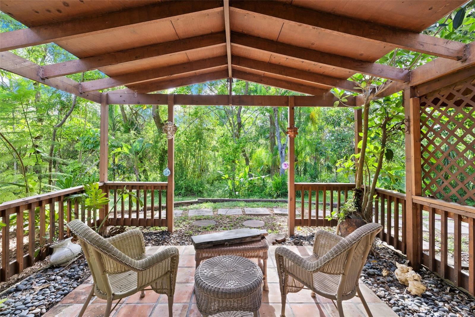 1343 RANCHERO DR