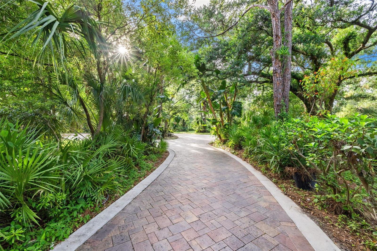 1343 RANCHERO DR