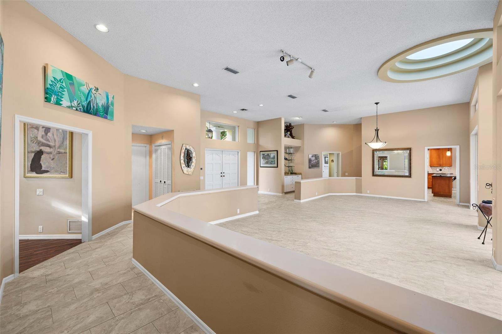 1343 RANCHERO DR