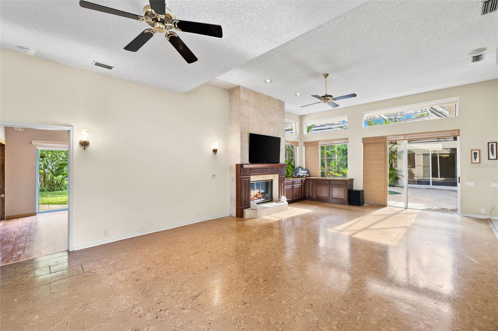 1343 RANCHERO DR