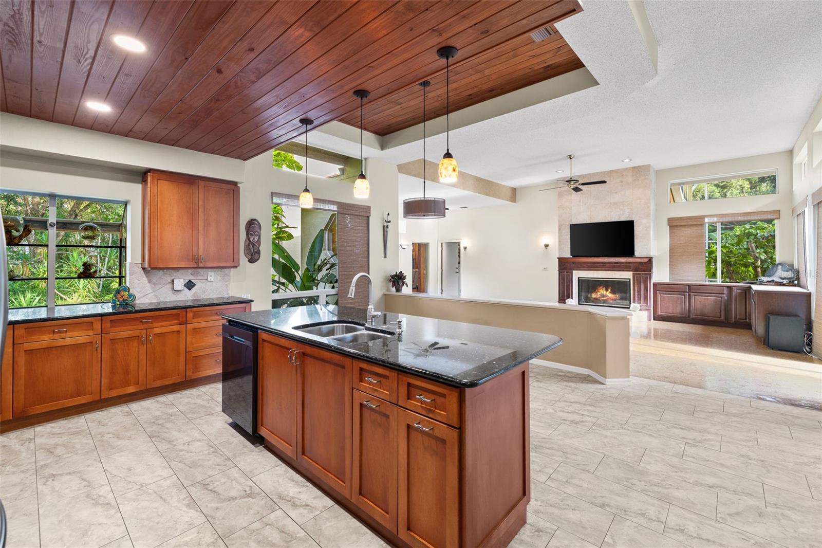 1343 RANCHERO DR