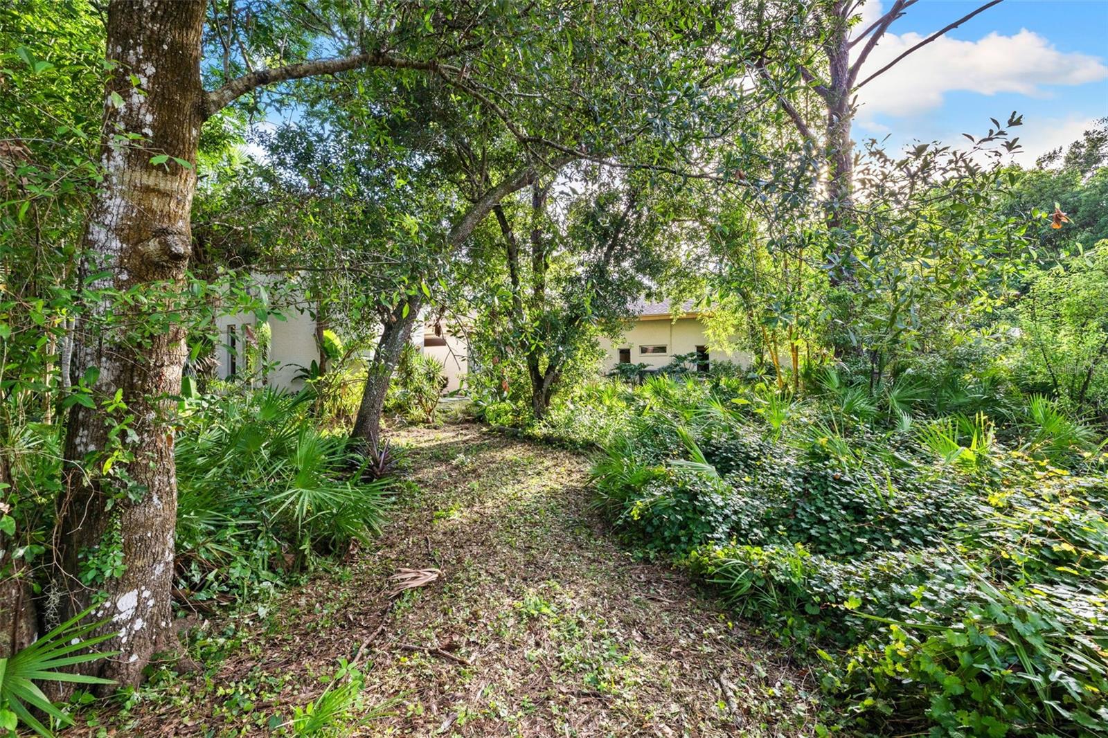 1343 RANCHERO DR