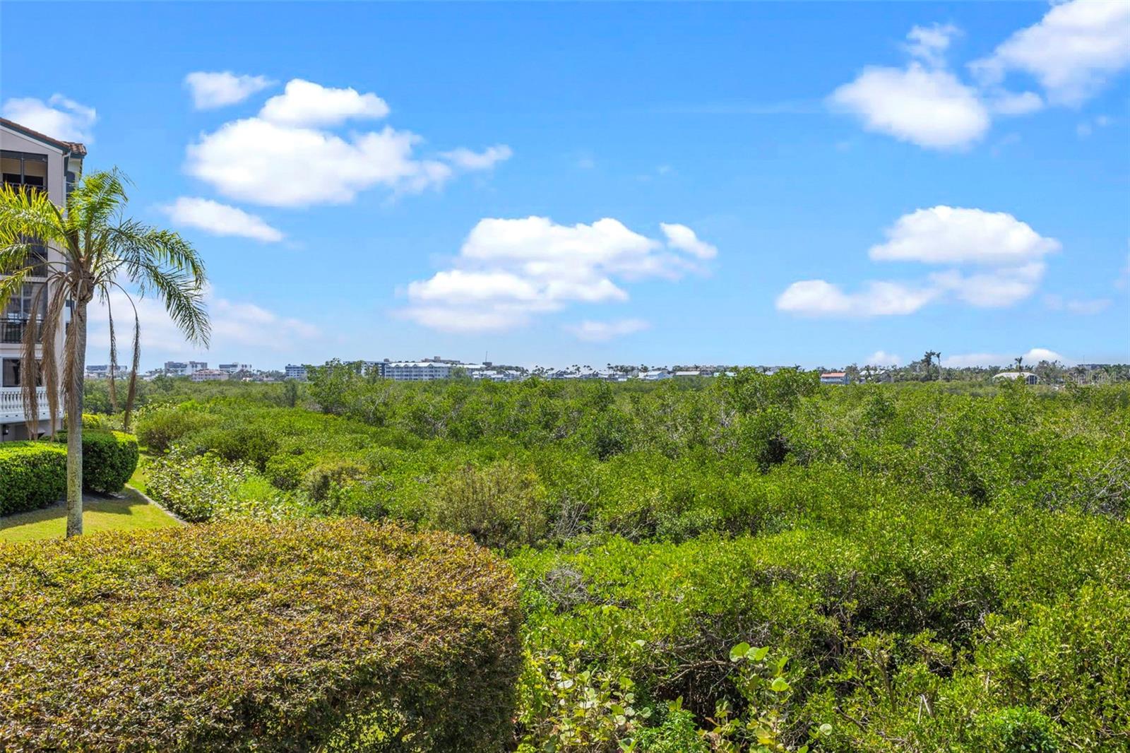 5420 EAGLES POINT CIR #103